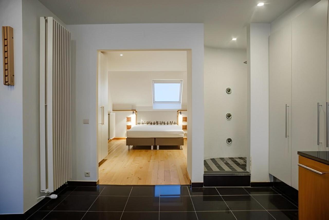 Big And Comfortable Triplex In Knokke Екстер'єр фото
