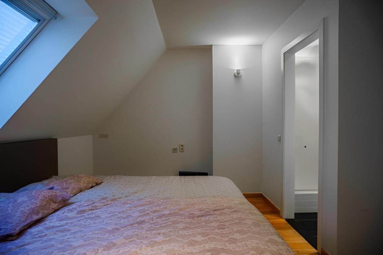 Big And Comfortable Triplex In Knokke Екстер'єр фото