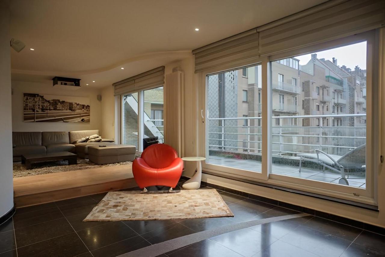 Big And Comfortable Triplex In Knokke Екстер'єр фото