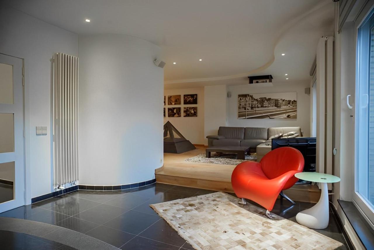 Big And Comfortable Triplex In Knokke Екстер'єр фото