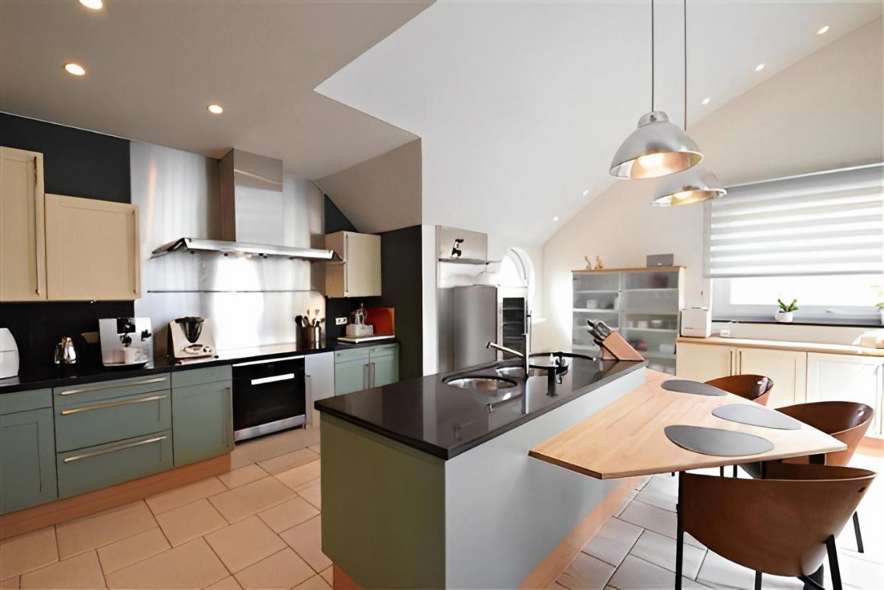 Big And Comfortable Triplex In Knokke Екстер'єр фото